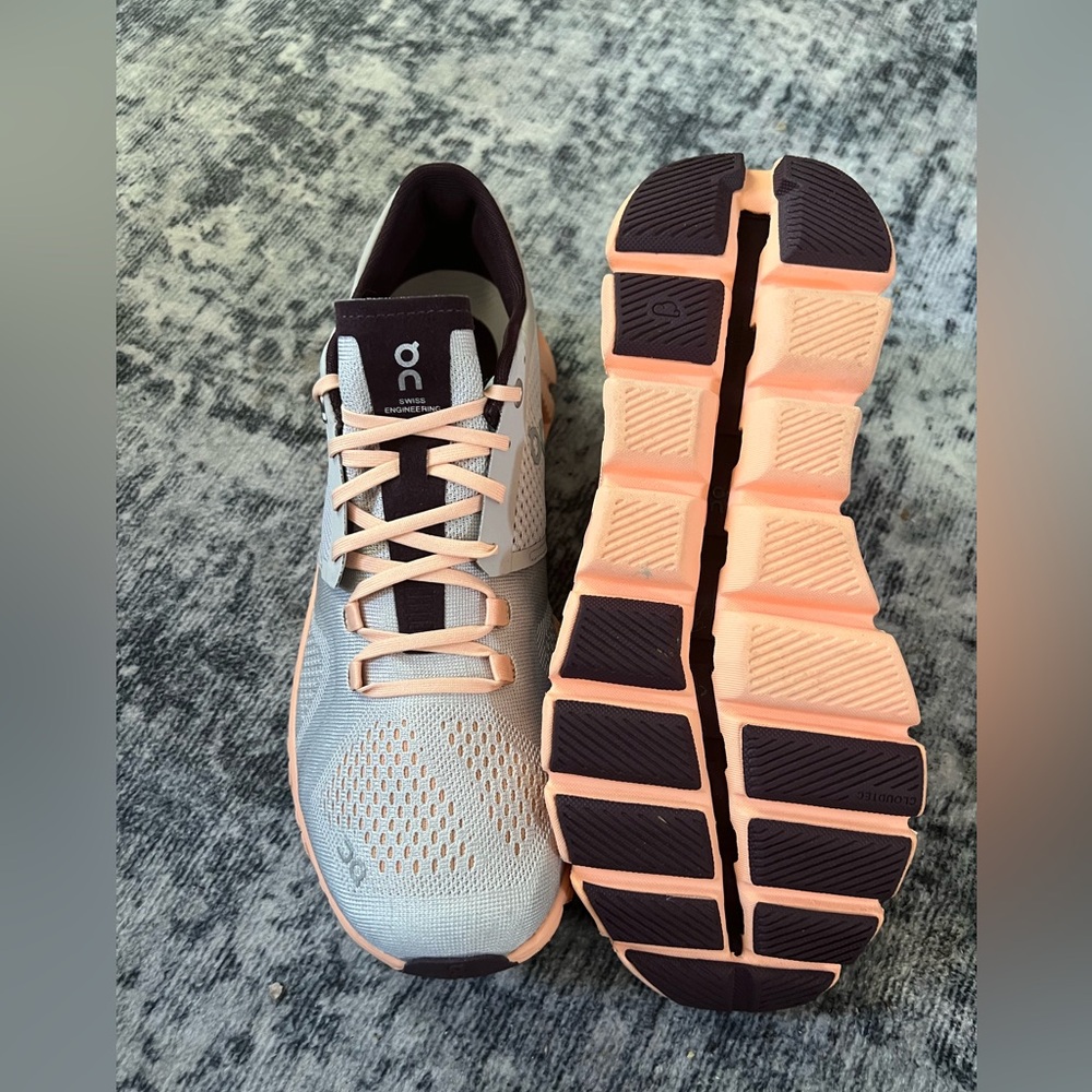 On Running Cloud X Women Sneakers - Picture 10 of 11
